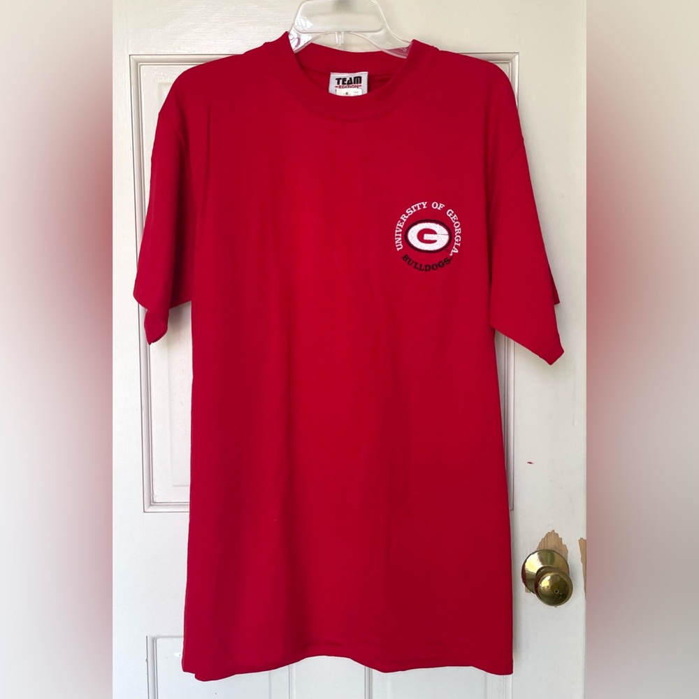 NWT Vintage UGA University of Georgia Bulldogs Red Embroidered Tee Shirt Men’s M